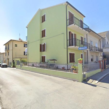 Casa Lilly Lägenhet Porto SantʼElpidio Exteriör bild
